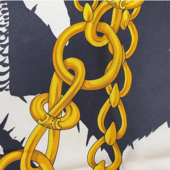 Authentic Celine Black and White Belt Pattern Silk Scarf - Picture 4 of 16
